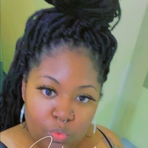 Meet your Posher, Tabitha